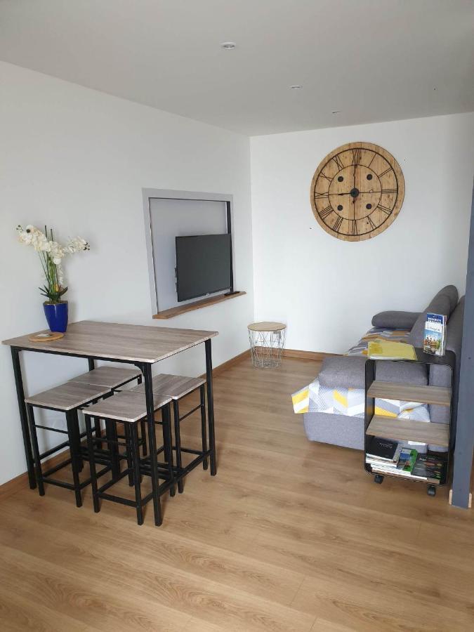 Apartmán Studio Le Menascle Saint-Georges-de-Luzençon Exteriér fotografie